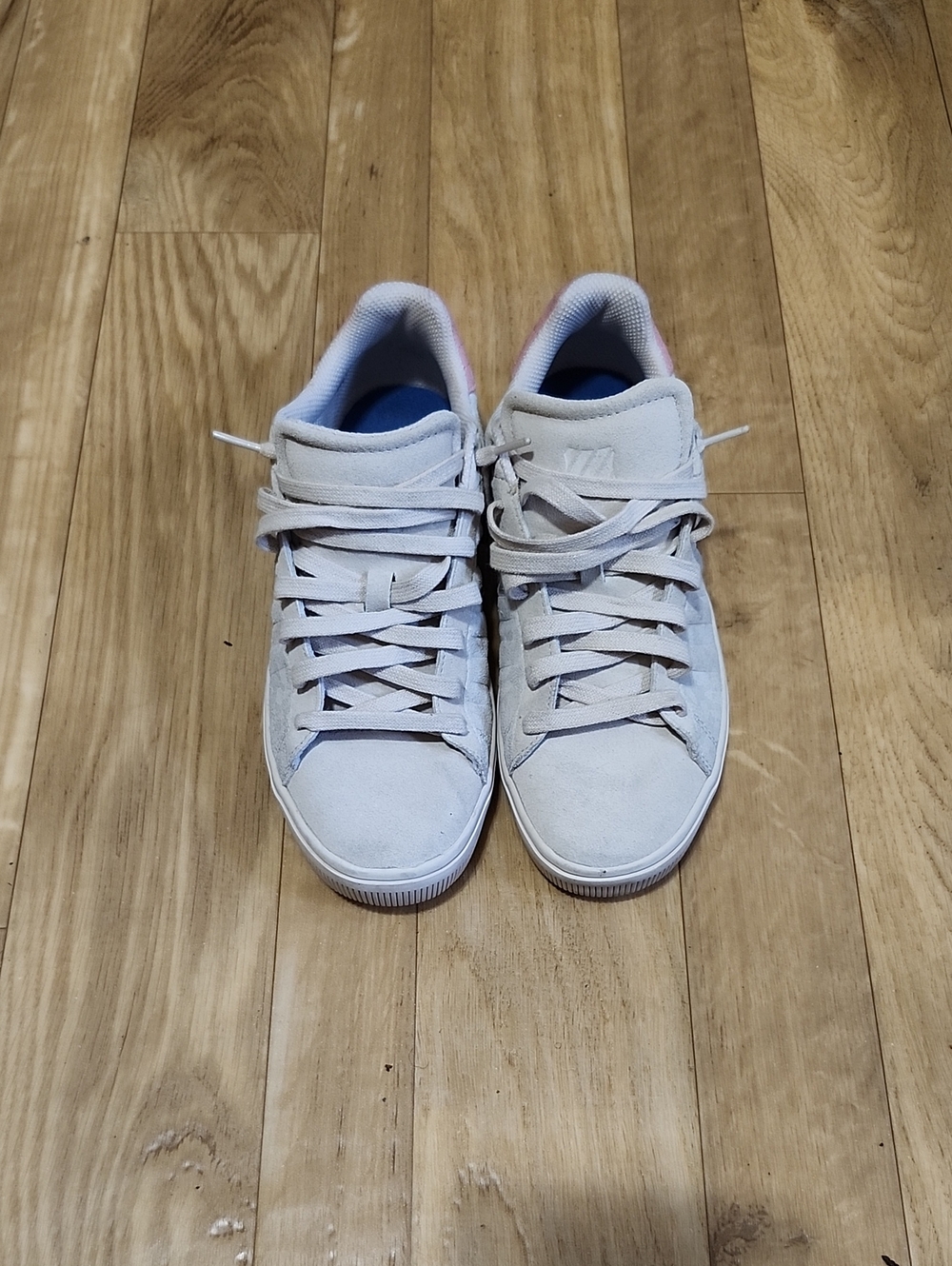 K-Swiss Women's Light Gray Suede Low-Top Sneakers